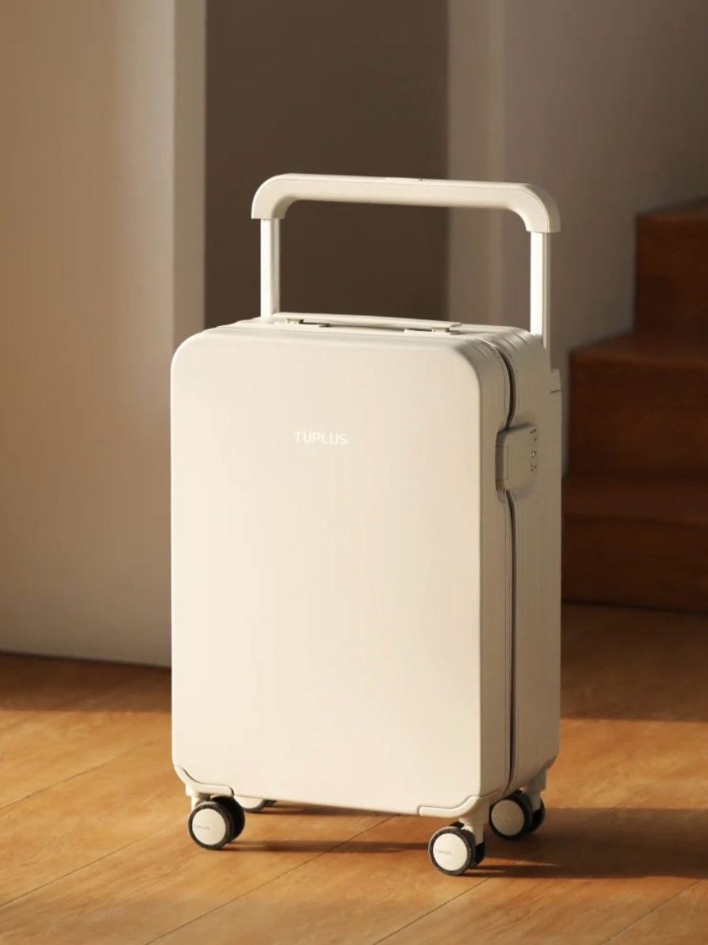 TUPLUS IMPRESSION HARDSHELL SUITCASE 28IN CHECK-IN LUGGAGE - Lotus White